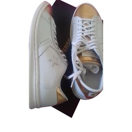 Baskets Converse en cuir blanc Blanc