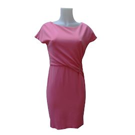 Escada Abiti Rosa