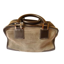 Loewe-Amazona-Taupe