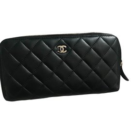 Chanel wallet Black