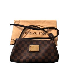 Louis Vuitton-Eva-Ébano