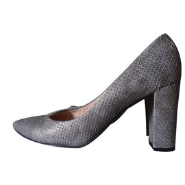 Kennel und Schmenger Pumps Grey