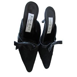 Yves Saint Laurent Mules Black