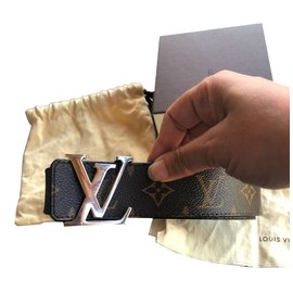 Louis Vuitton Cintos Marrom