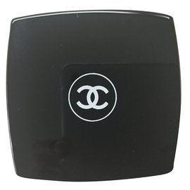 Chanel-Mirror-Black