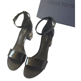 Louis Vuitton-sandals-Black