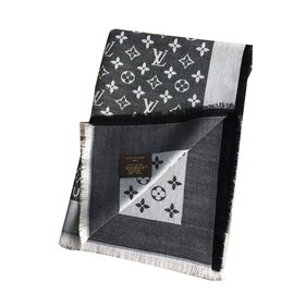 Louis Vuitton-Bufanda-Negro