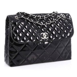 Chanel-Maxi-Tasche für Geschäftsklappen-Schwarz