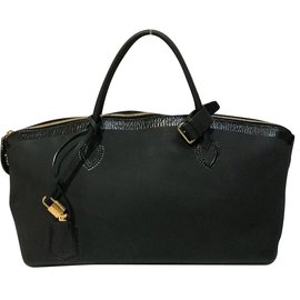 Louis Vuitton-East West Lockit-Black