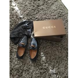 Gucci-Loafers-Black
