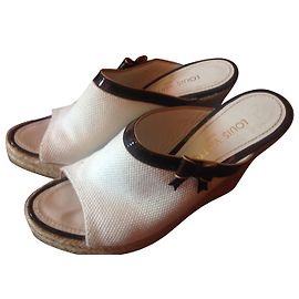 Louis Vuitton Mulas de cuña Blanco