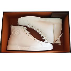 Baskets Louis Vuitton en cuir blanc Blanc