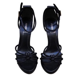 Fendi-sandals-Black