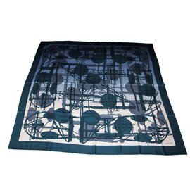 Hermès Sciarpe di seta Blu
