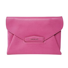 Pochette Givenchy en cuir rose Rose