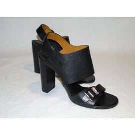 Chloé-sandals-Black