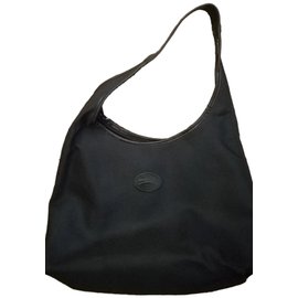 Longchamp-Handbag-Black