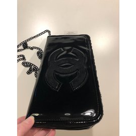 Chanel-Vip gift clutch-Black