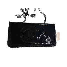 Chanel-Vip gift clutch-Black