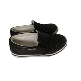Prada-slip on-Noir