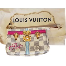 Louis Vuitton-Bag-Multiple colors