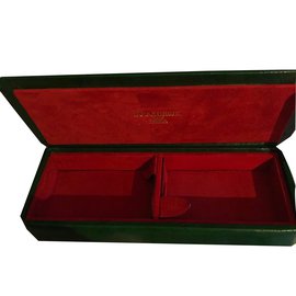Boucheron-Misc-Red,Golden,Green