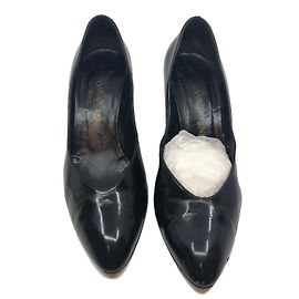 Yves Saint Laurent Black Patent Leather Pumps Black