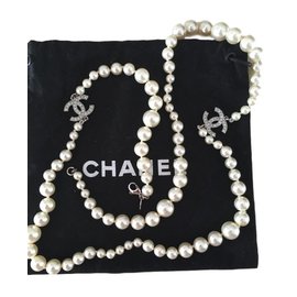 Chanel-Collares largos-Blanco roto
