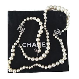 Chanel Sautoirs Blanc cassé
