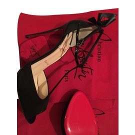 Christian Louboutin-Aribak 100-Black