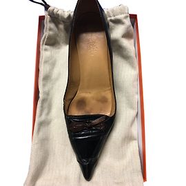Hermès Black Leather Pumps with Bow Black