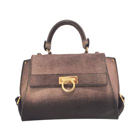 Salvatore Ferragamo Bolsa Sofia Ameixa