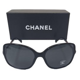 Chanel-Sunglasses-Black