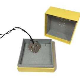 Arthus-Bertrand-Pendant-Black