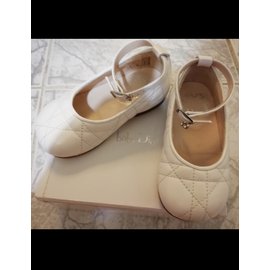 Dior-Slippers-White