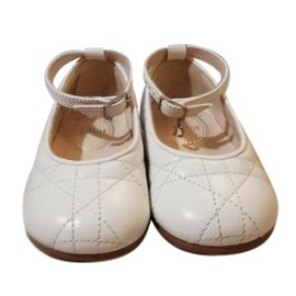 Dior-Slippers-White