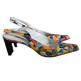 JB Martin Leather Pumps 6.5 cm Heels Multiple colors