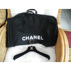Chanel-Bolsa de viaje-Negro