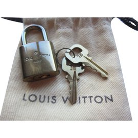 Louis Vuitton Purses, wallets, cases Copper