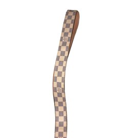 Cinto Louis Vuitton de couro branco Branco