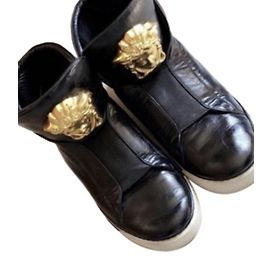 Baskets Versace en cuir noir avec logo doré Noir