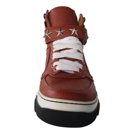Givenchy-sneakers-Brown