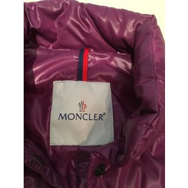 Moncler-Chaquetas-Púrpura