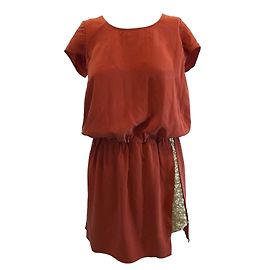 Robe Les Petites en soie couleur brique et sequins dorés Autre