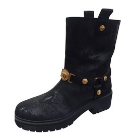 Gianni Versace-boots-Black