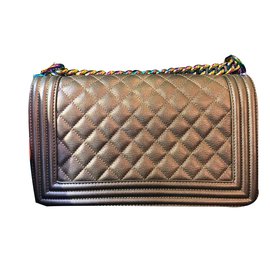 Chanel-Mochila Chanel Bronze Mermaid Boy en Old medium y Rainbow Hardware-Bronce