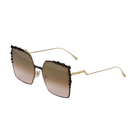 Fendi-Sunglasses-Black