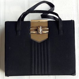Van Cleef & Arpels Minaudiere Black