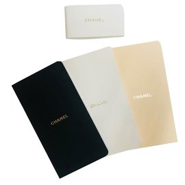 Chanel-Cadeaux VIP-Noir,Blanc,Beige