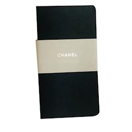 Chanel-VIP-Geschenke-Schwarz,Weiß,Beige